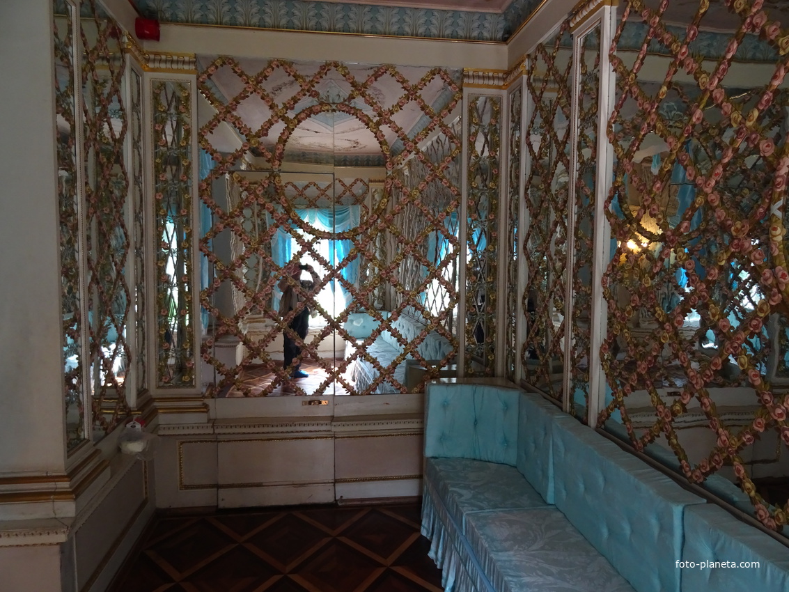 Дворцовый парк. Павильон &quot;Березовый домик&quot;.