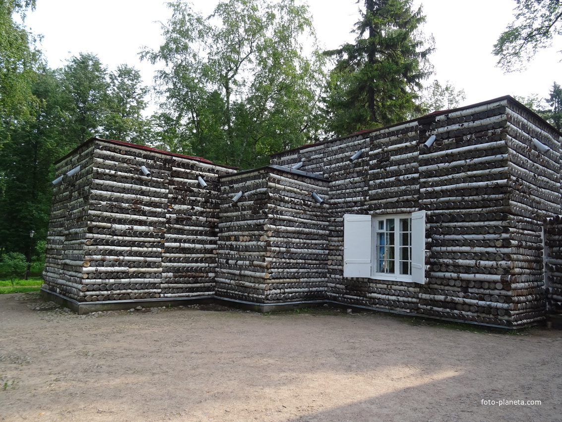 Дворцовый парк. Павильон &quot;Березовый домик&quot;.