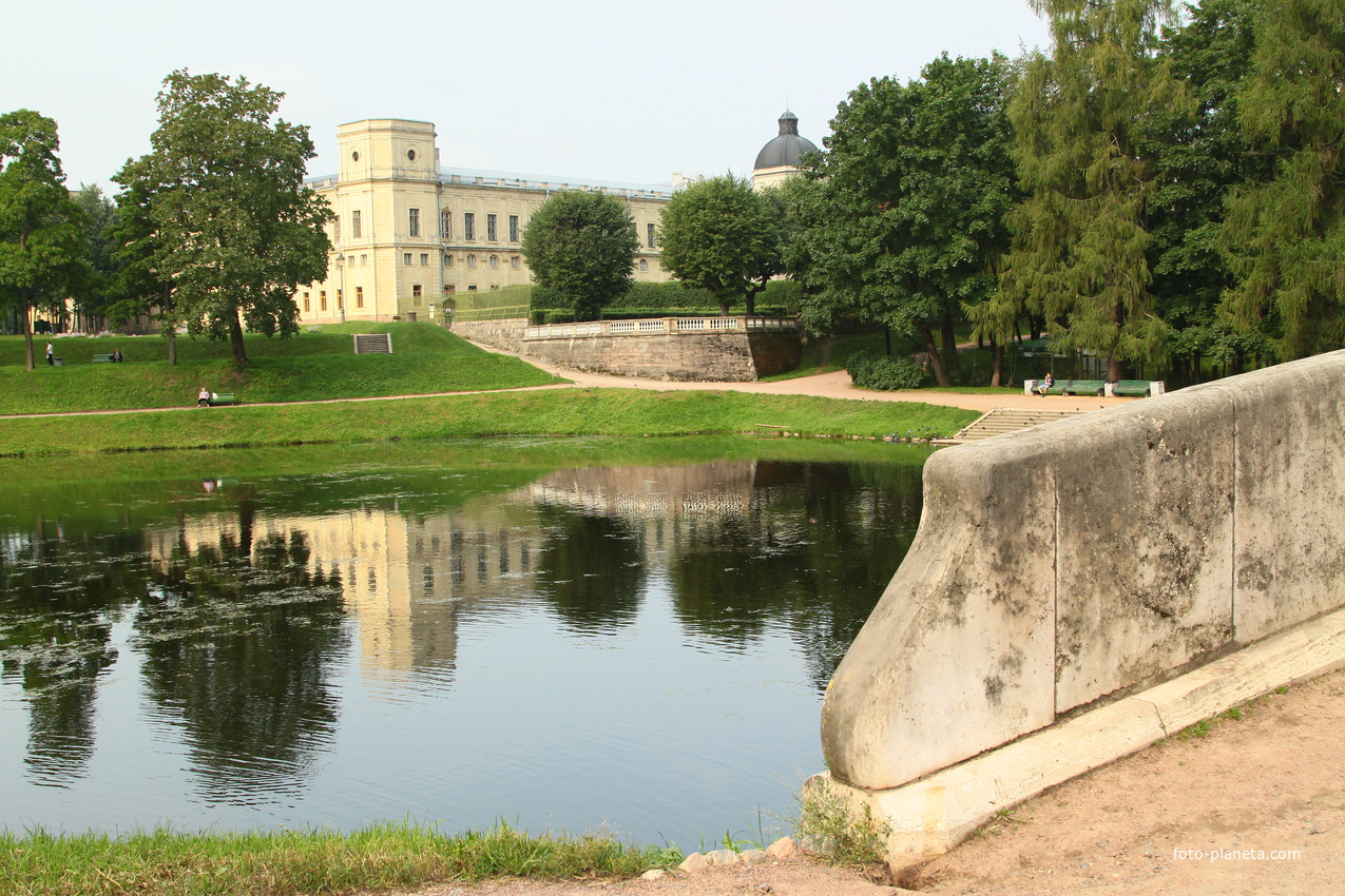 Дворцовый парк. Карпин пруд.