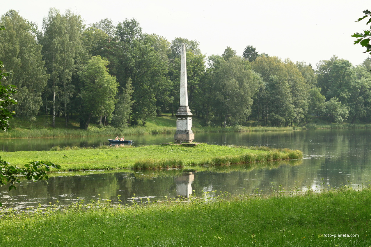 Дворцовый парк. Чесменский обелиск.