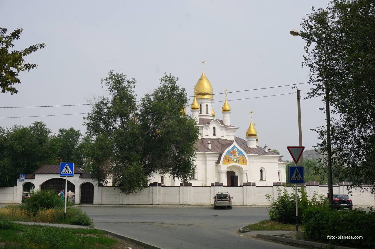 На улице Васнецова.