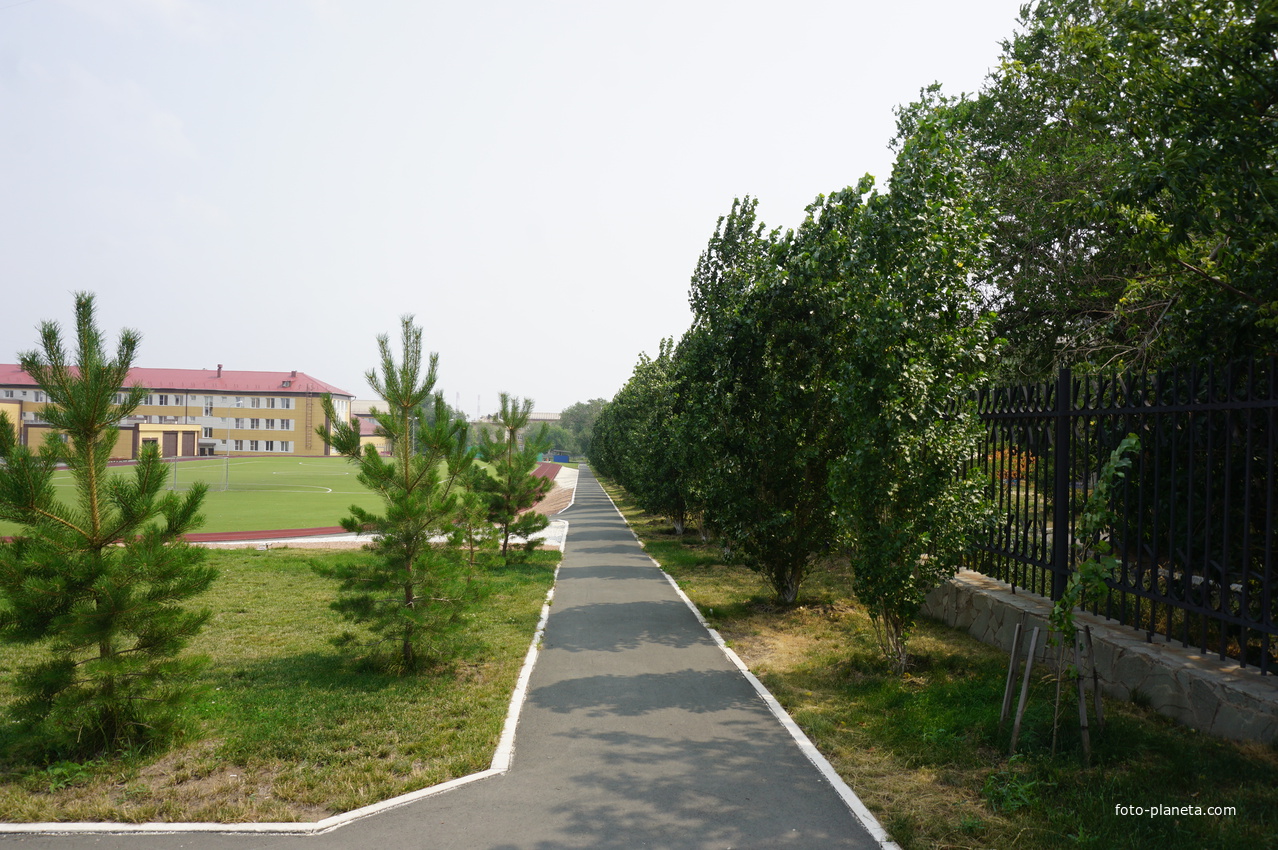 Территория детского Дома.