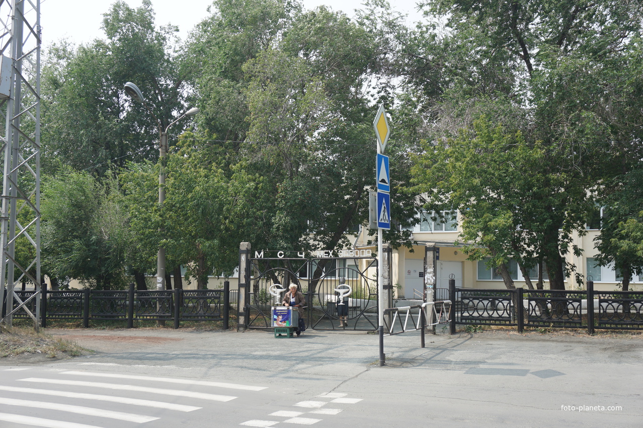 Вход на территорию Поликлиники.