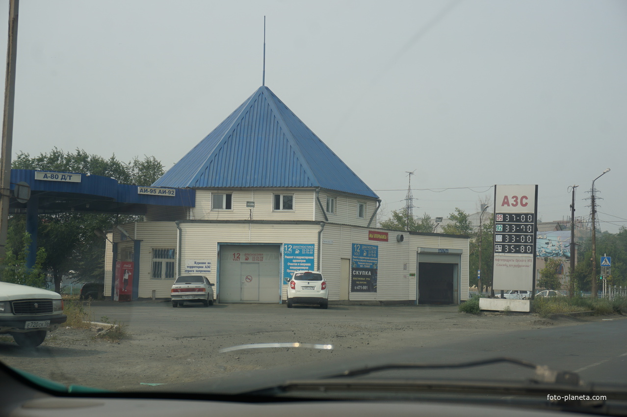 На Орском шоссе.