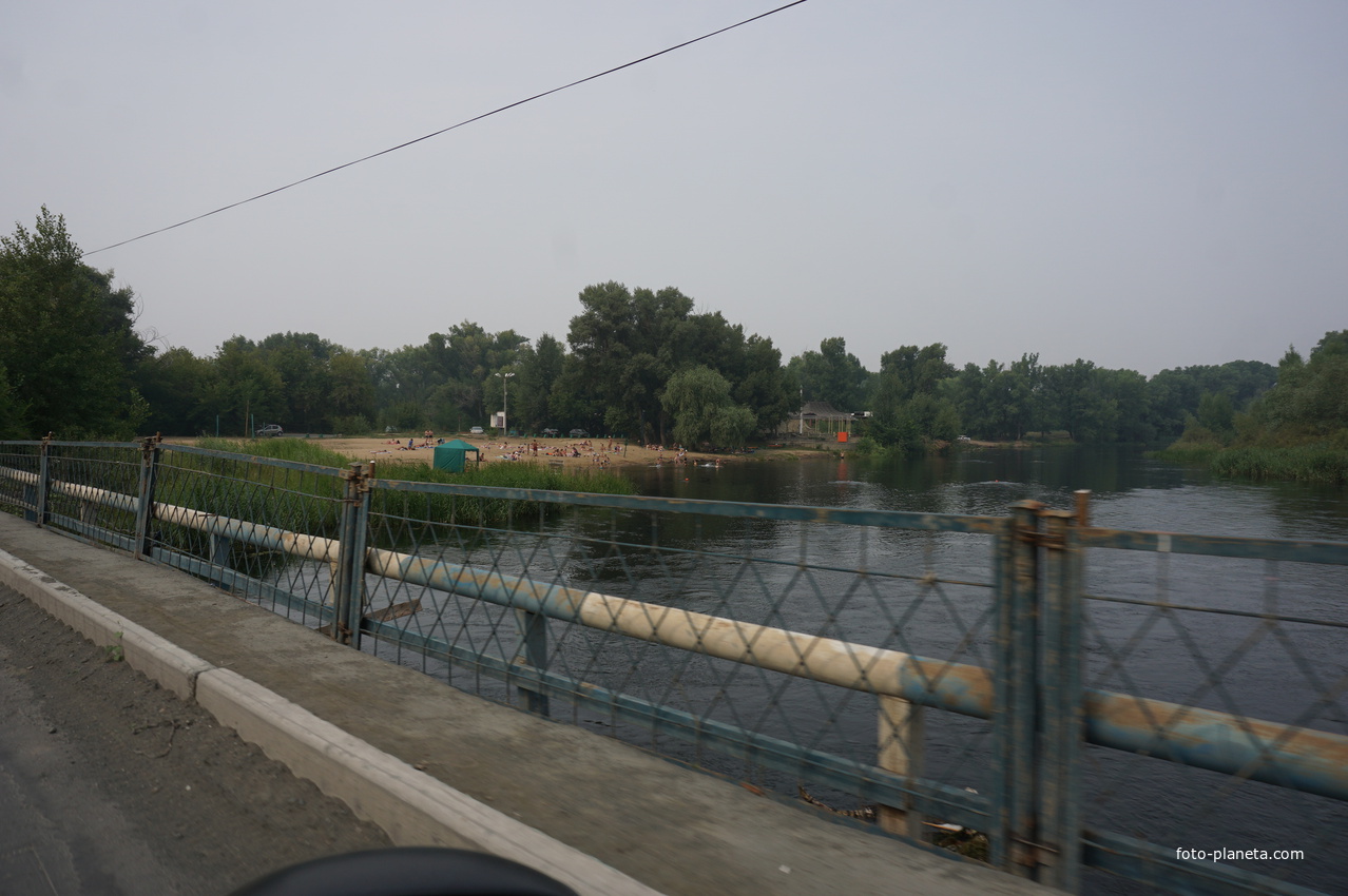 Резервный мост через реку Урал.