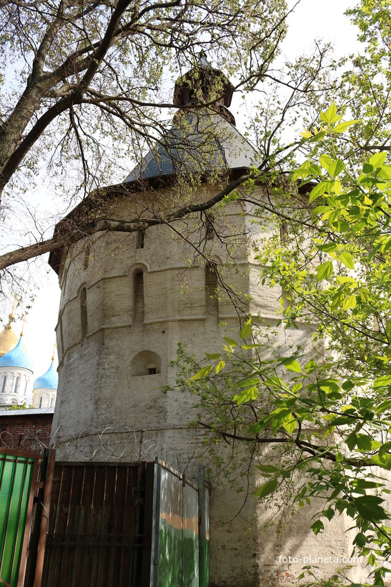 Северо-западная башня Новоспасского монастыря