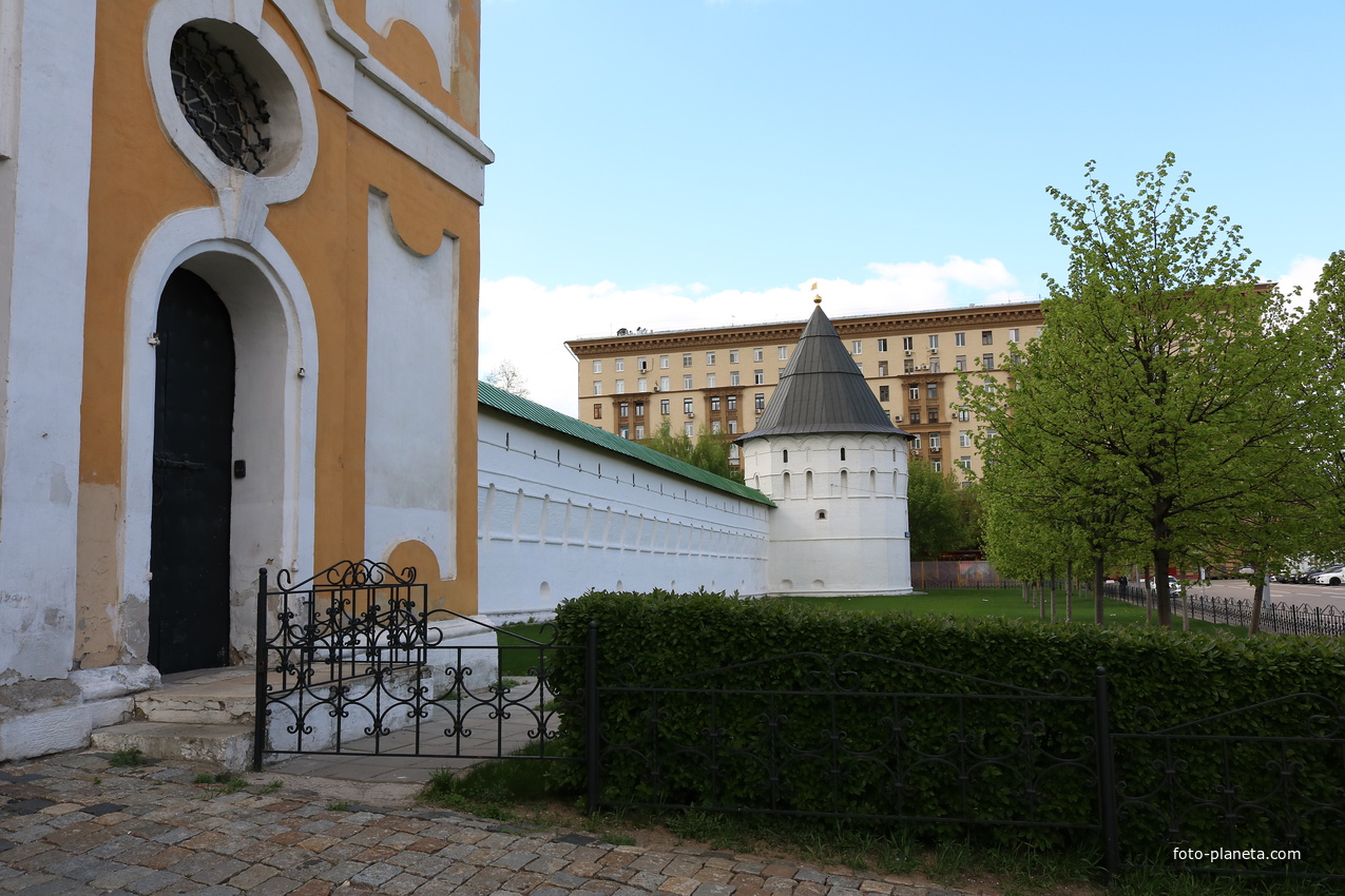 Новоспасский монастырь