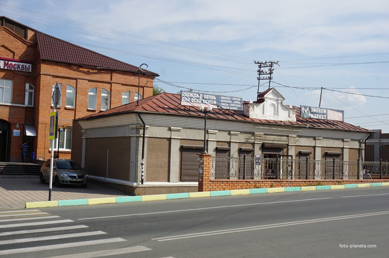 Старинное здание.