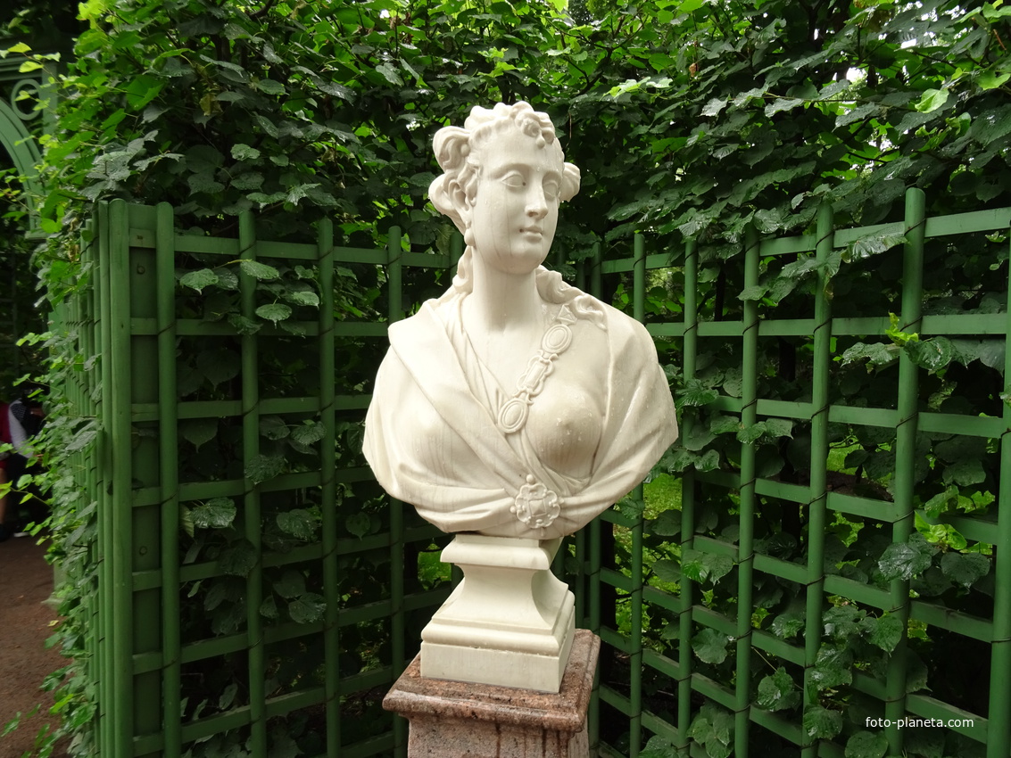 Летний сад. Скульптура &quot;Марция Фурнилла&quot;.