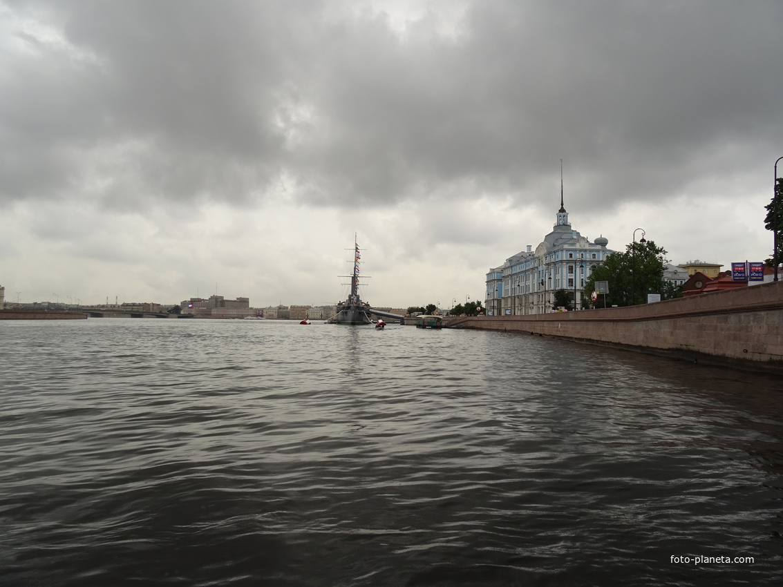 Петроградская набережная