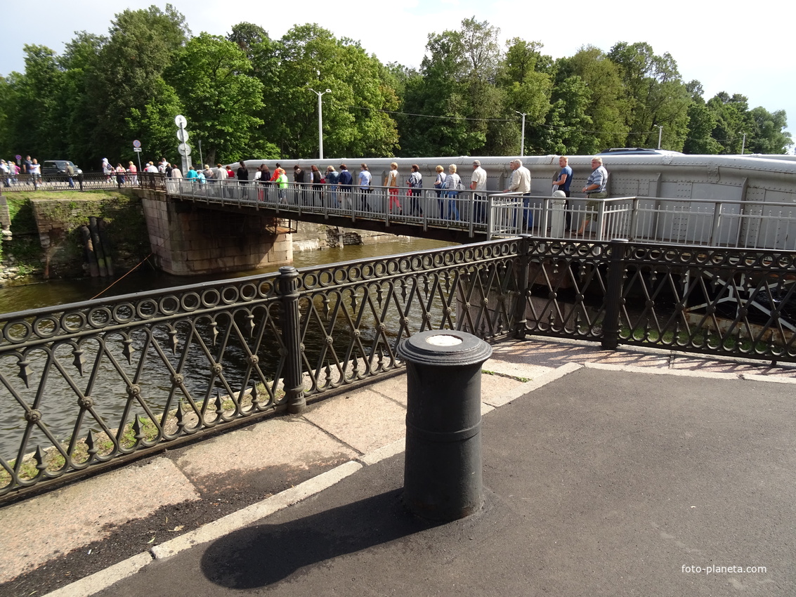 Доковый мост