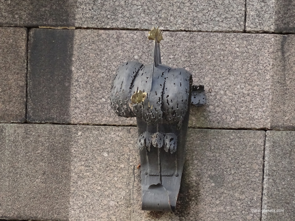 Памятник блокадной колюшке