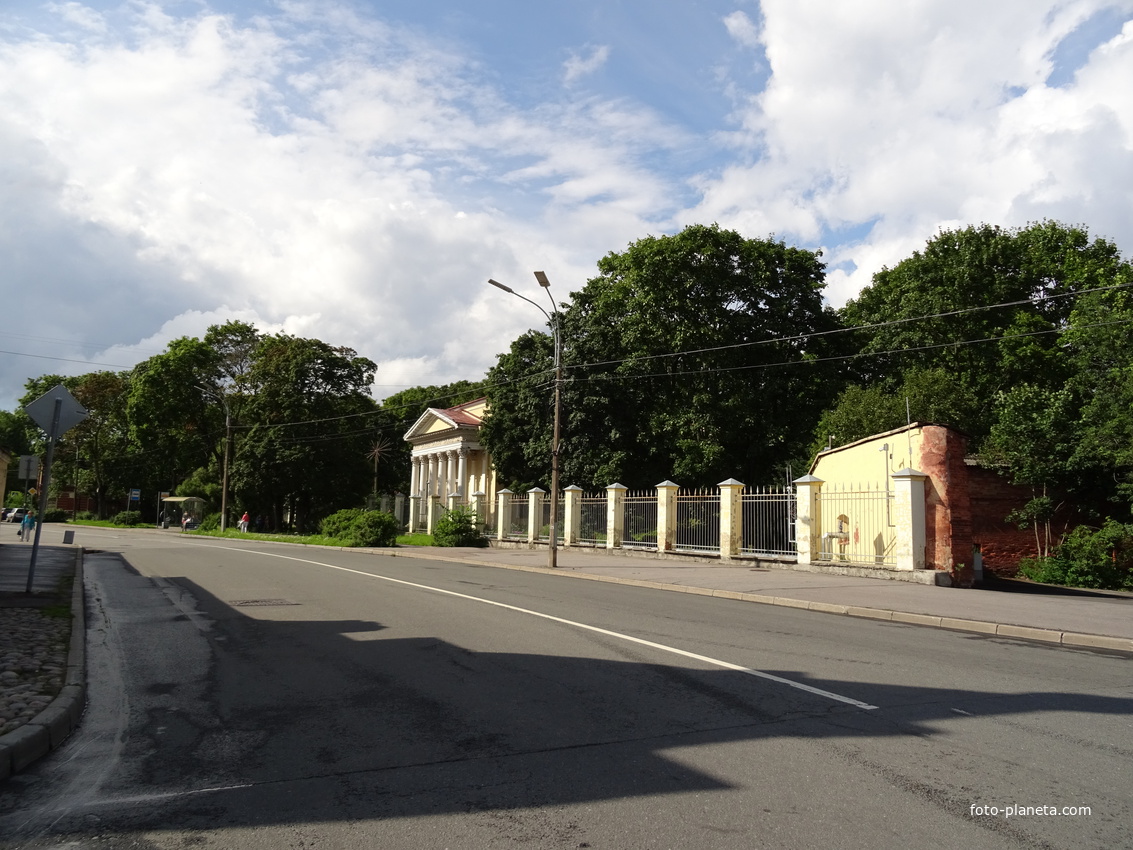 Улица Ленинградская