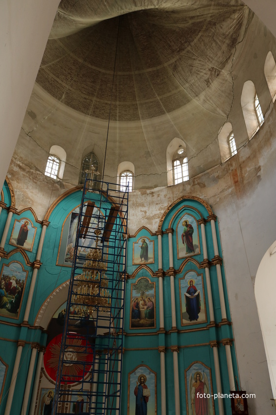 Свято-Троицкая церковь, верхний храм.