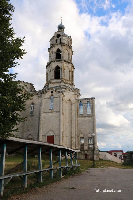 Церковь Троицы Живоначальной в Гусь-Железном