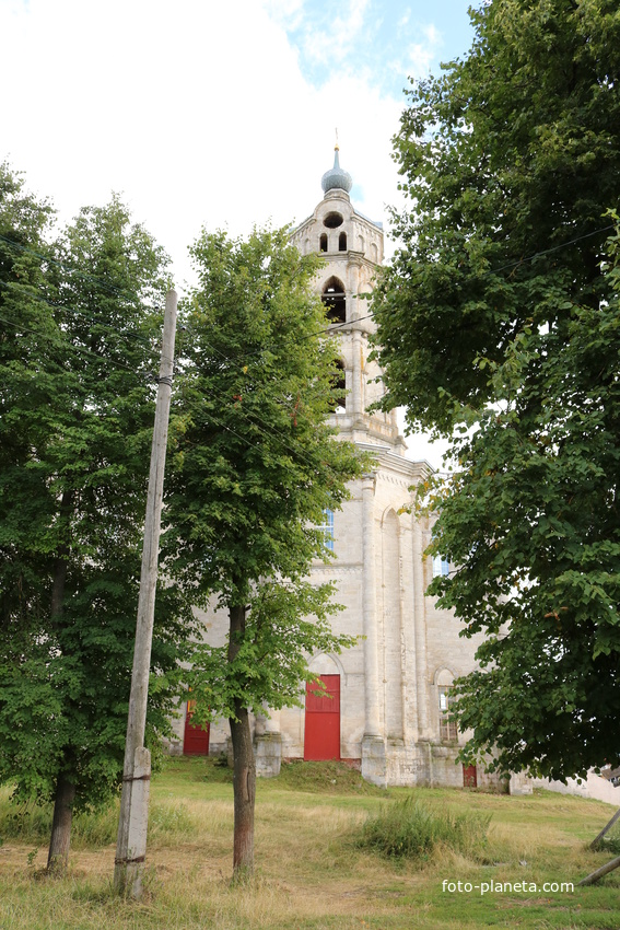 Церковь Троицы Живоначальной в Гусь-Железном