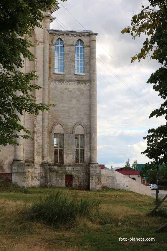 Церковь Троицы Живоначальной в Гусь-Железном