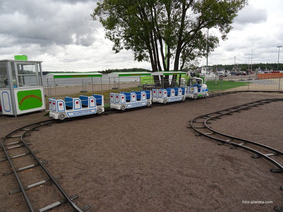 Детские аттракционы