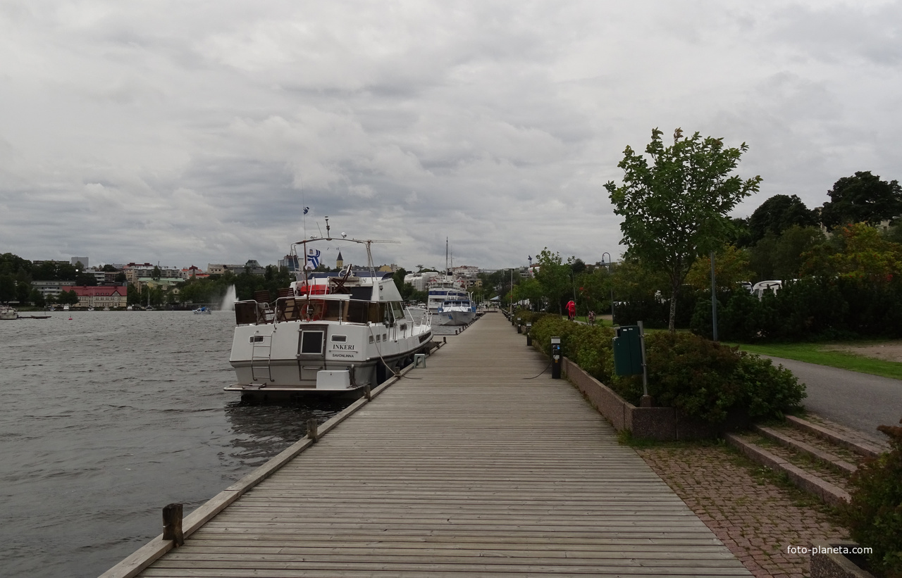 Пристань в порту