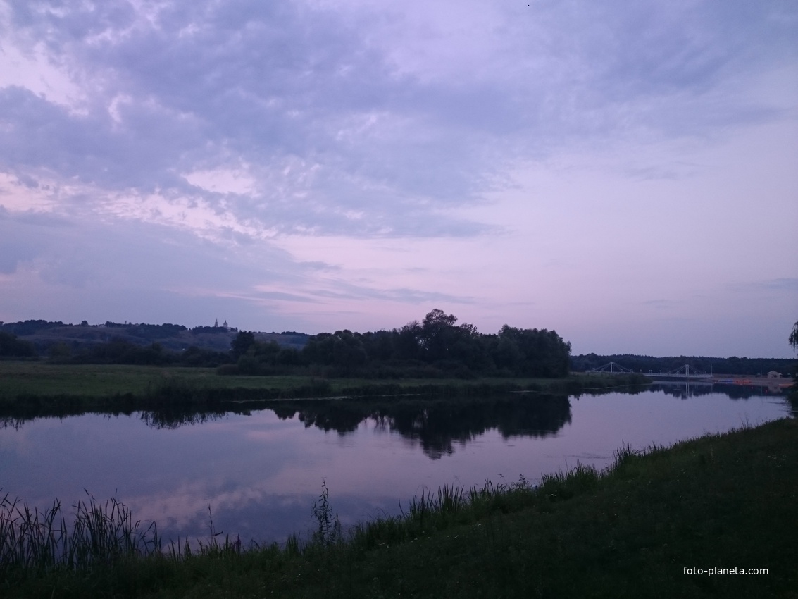 Сиреневый вечер над рекой Ворсклой