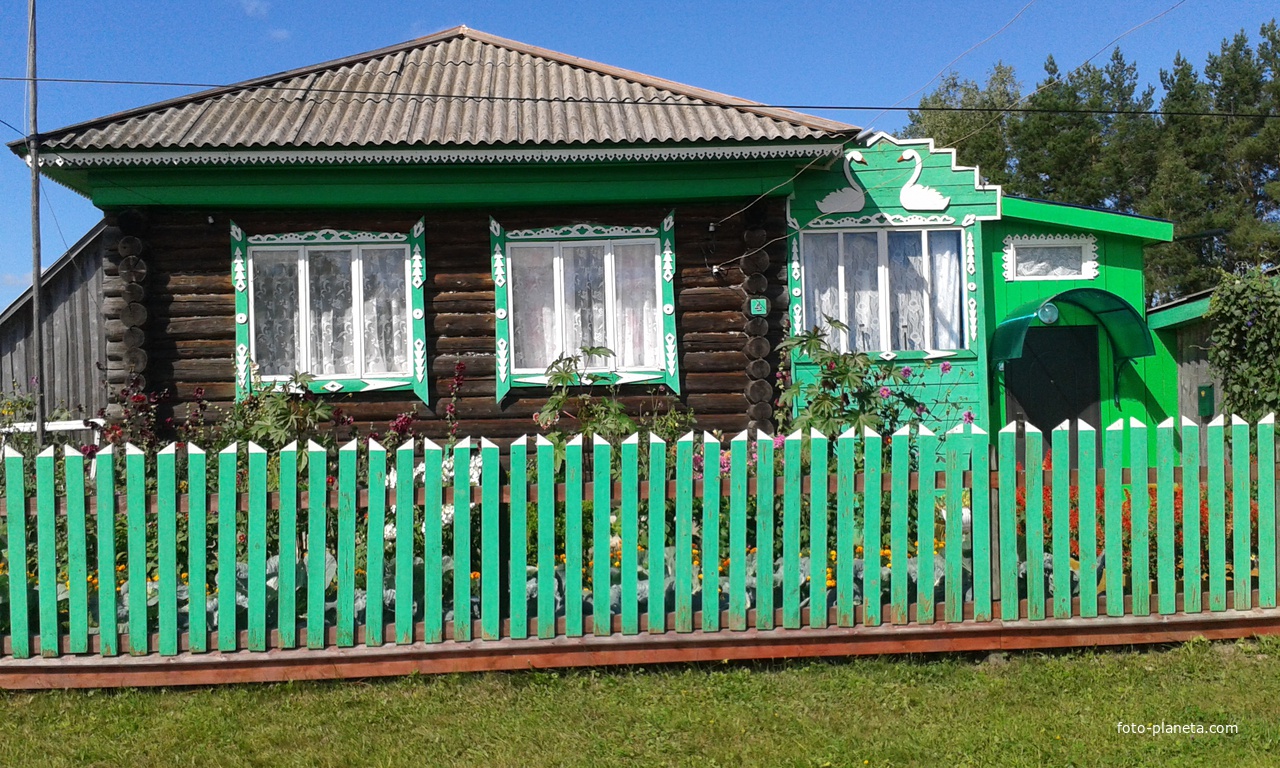 дом на Зеленой с лебедушками