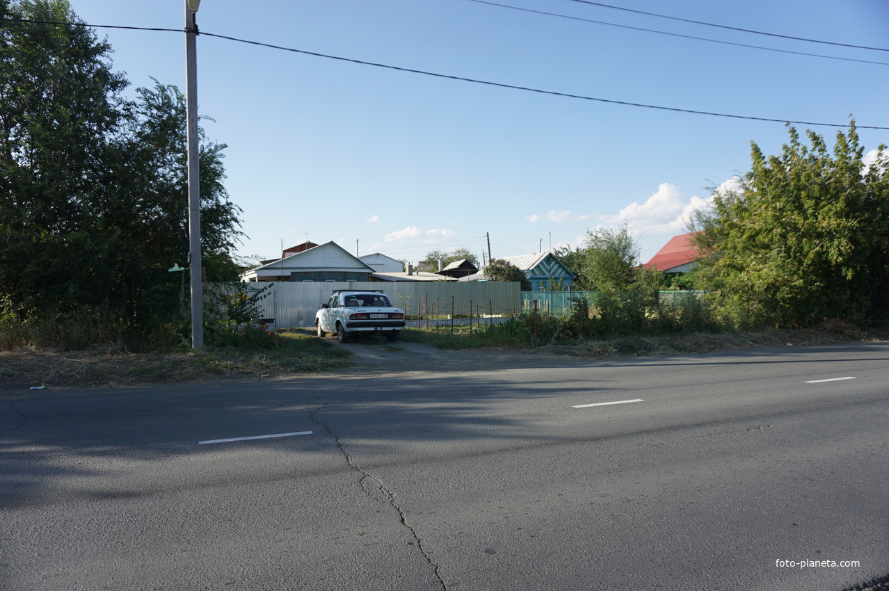 На улице Вяземской.