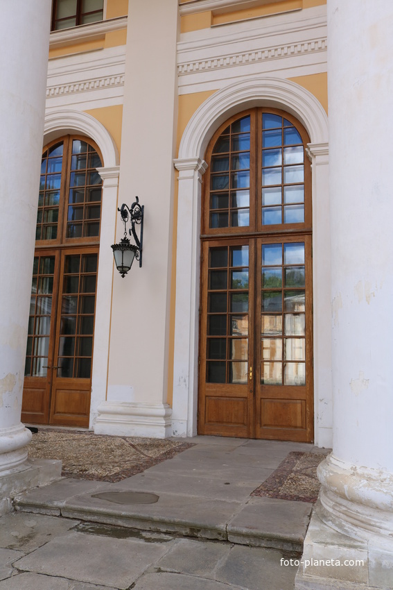 Дворец в усадьбе Архангельское