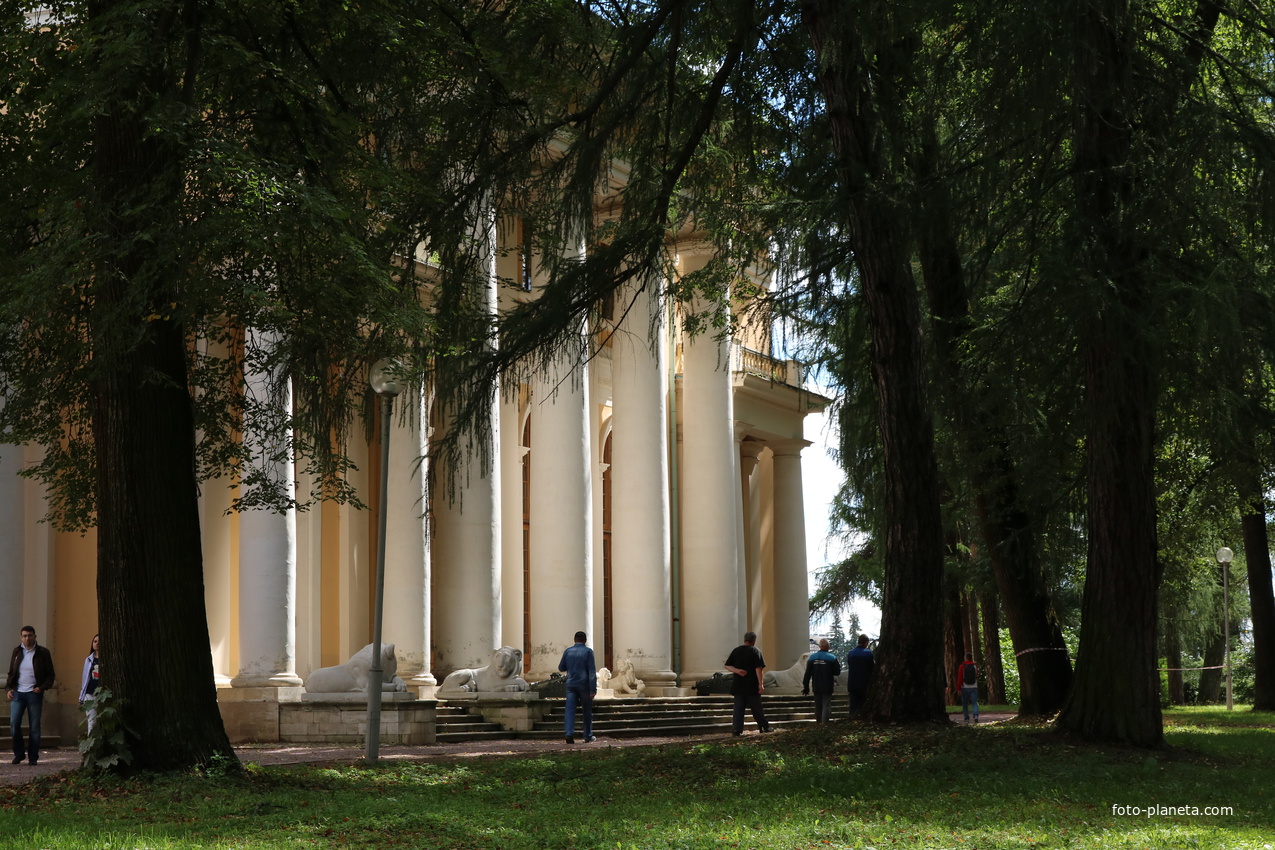 Большой дворец