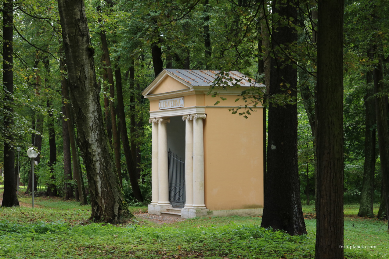 Храм-памятник Екатерине I