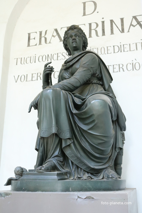 Храм-памятник Екатерине I