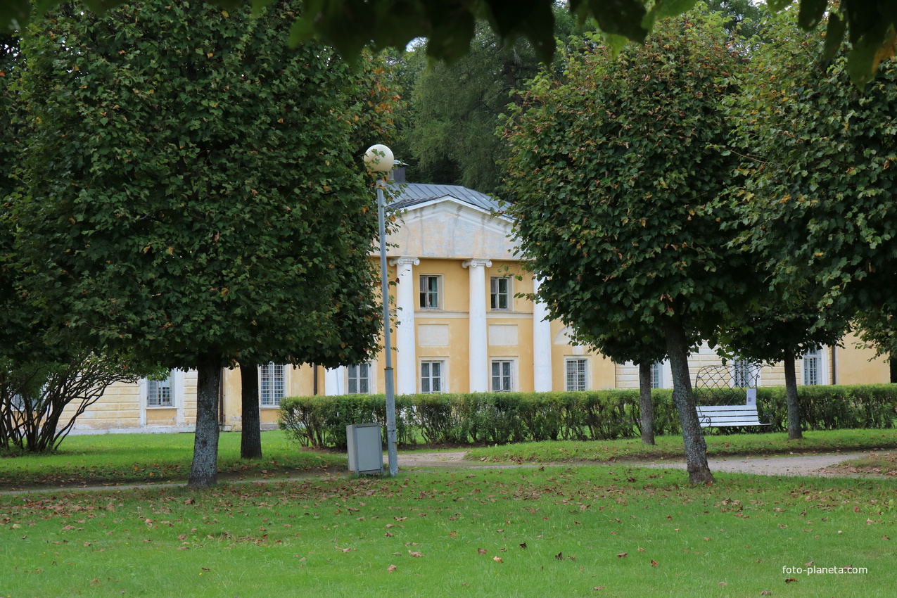 Павильон Каприз