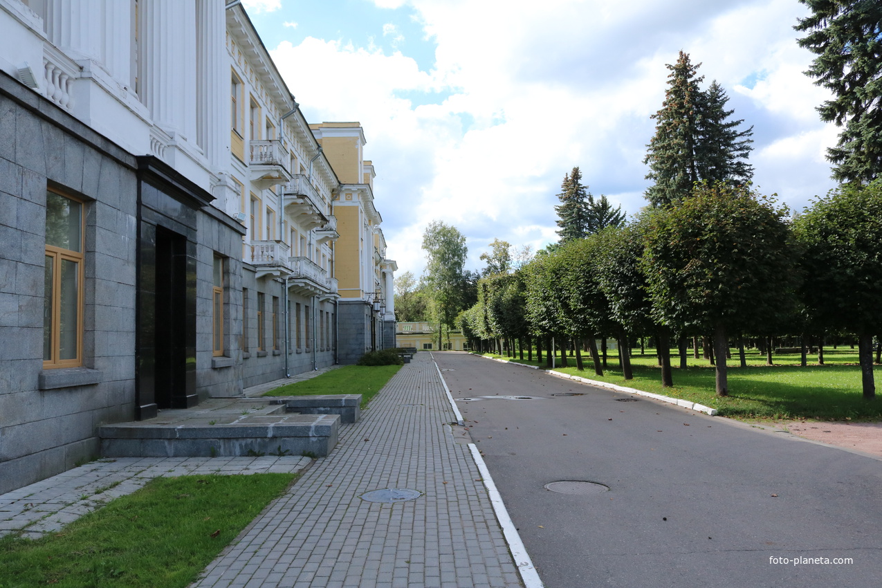 Военный санаторий Архангельское на месте Лимонной и Орхидейной оранжерей XVIII века