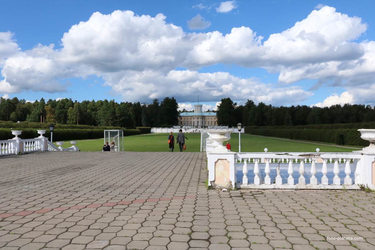 Усадьба Архангельское, вид на дворец