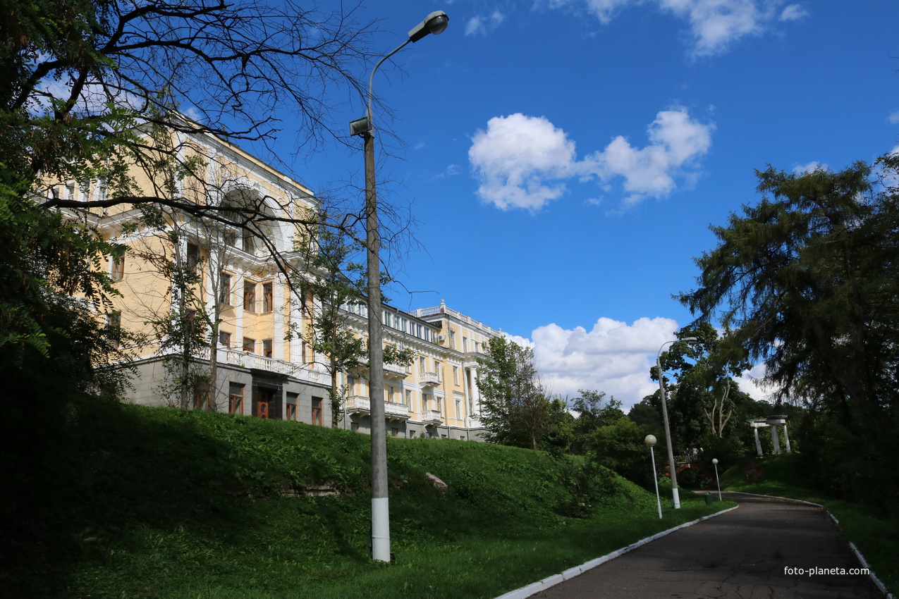 Санаторий Архангельское на месте Лимонной и Орхидейной оранжерей XVIII века