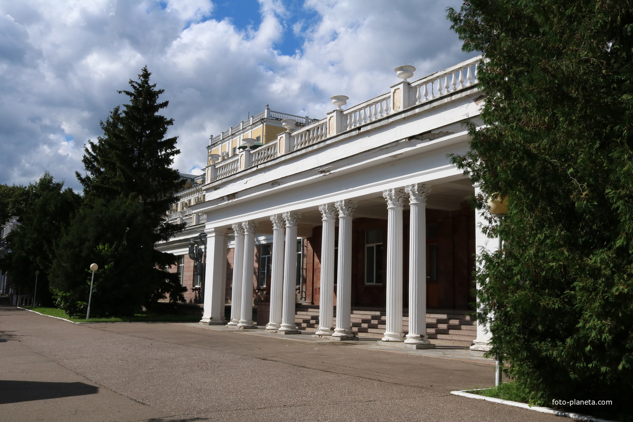 Военный клинический санаторий Архангельское