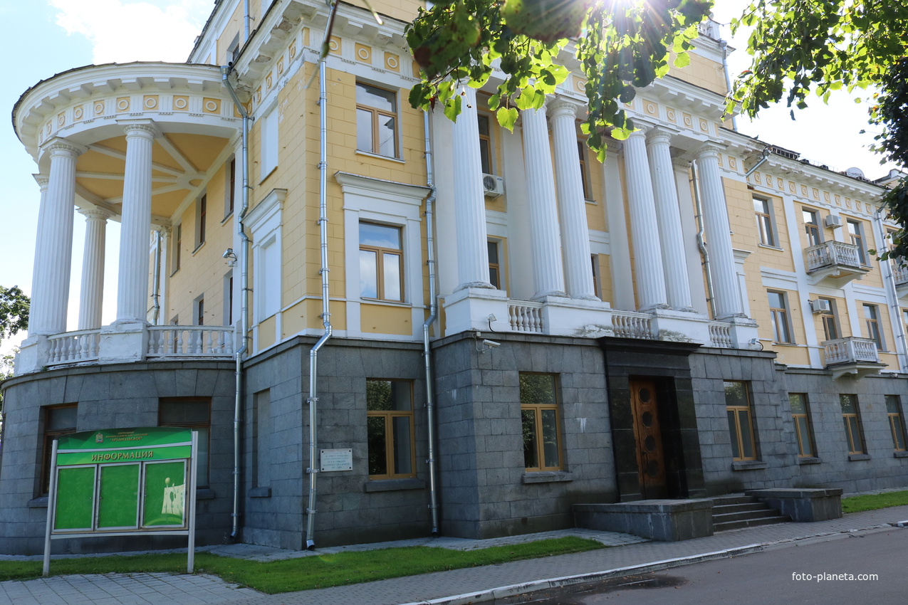 Военный клинический санаторий в усадьбе Архангельское