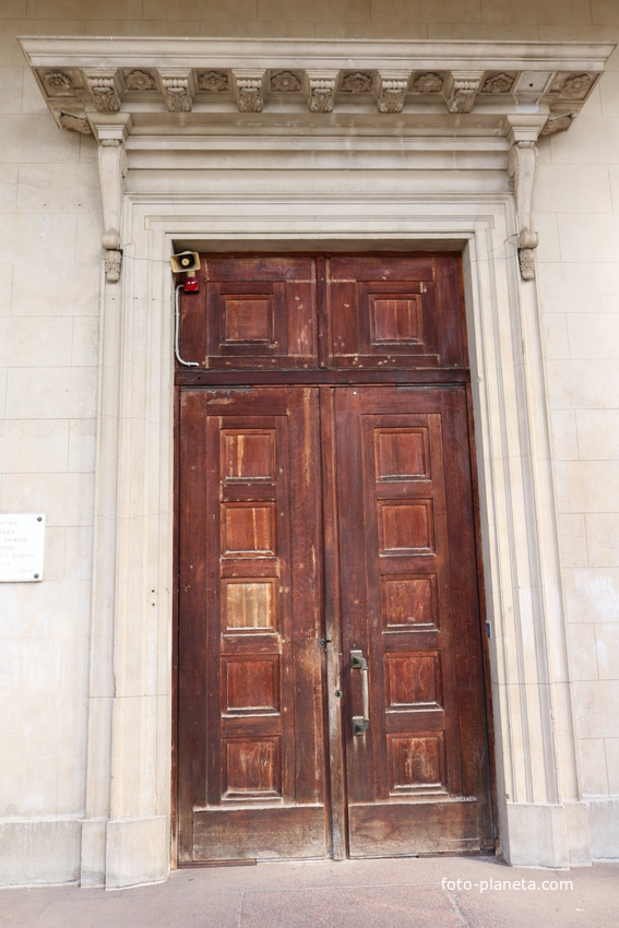 Храм-усыпальница Юсуповых, Колонада