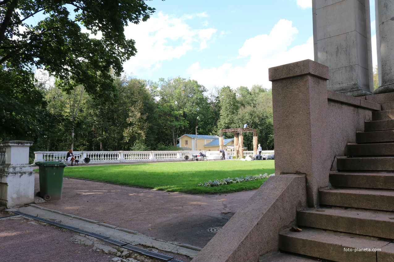 Храм-усыпальница Колонада