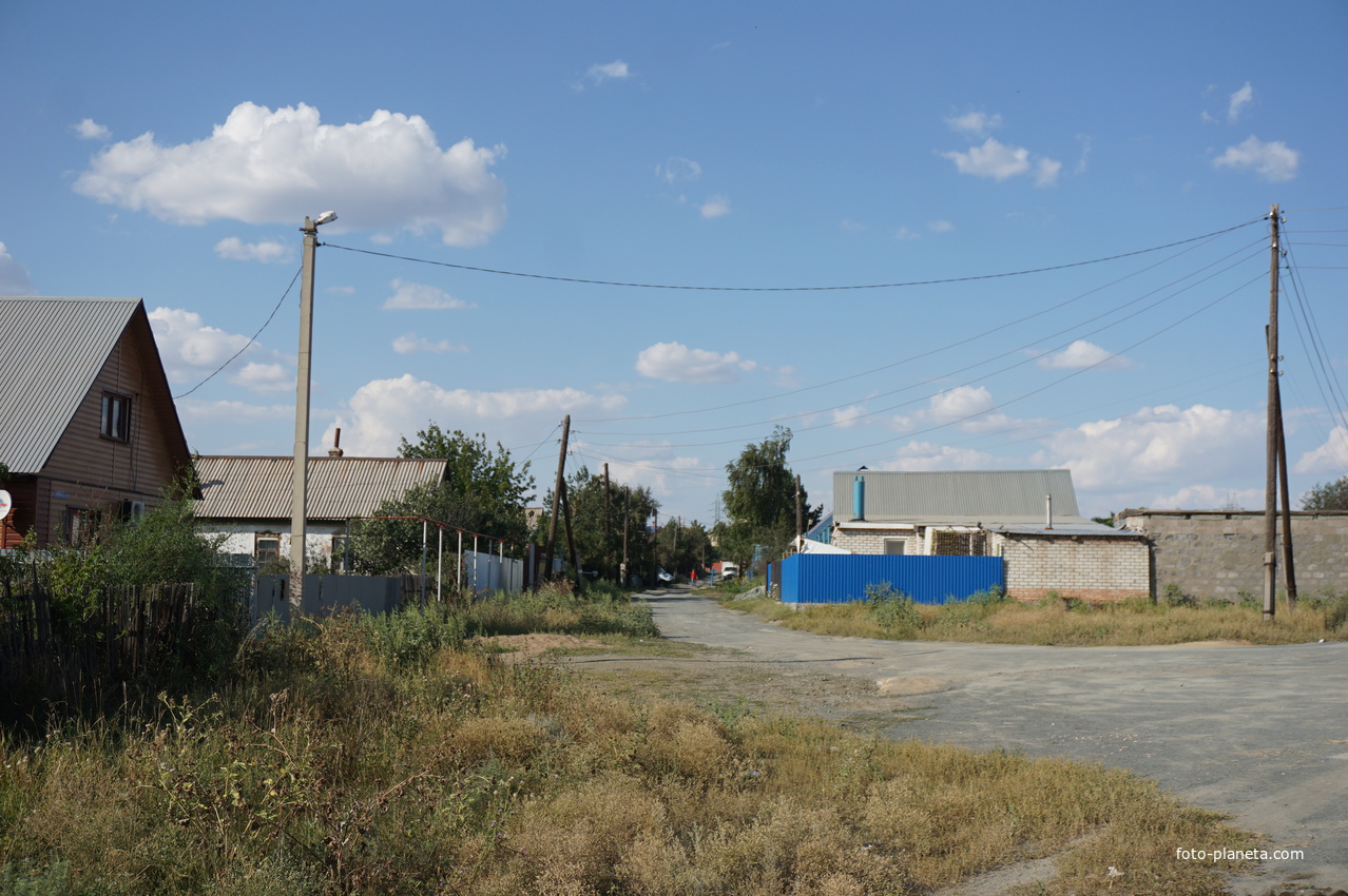 На улице Кандагачской.