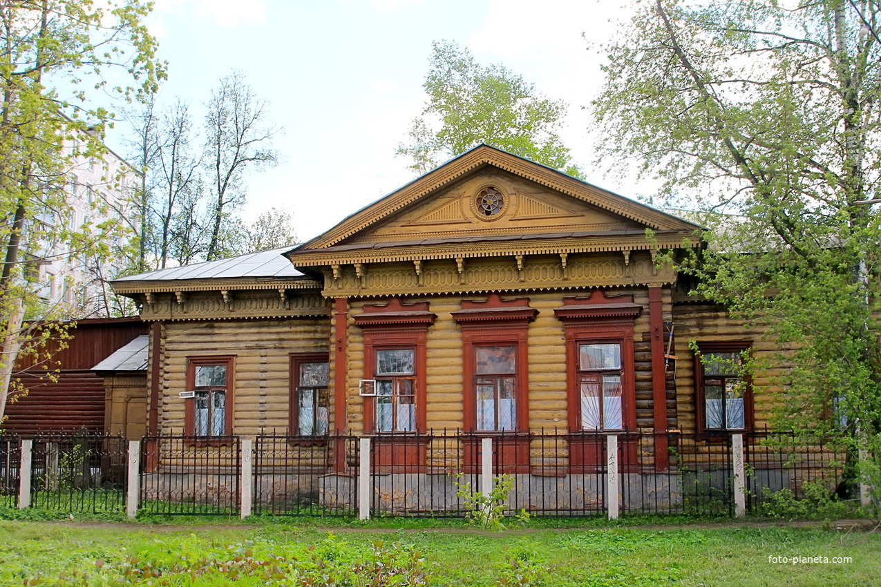 Дом С.Н. Свешникова (ул. Ленина, д.54)