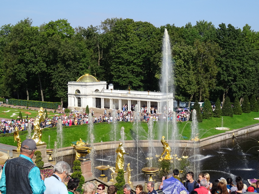 Большой фонтанный каскад