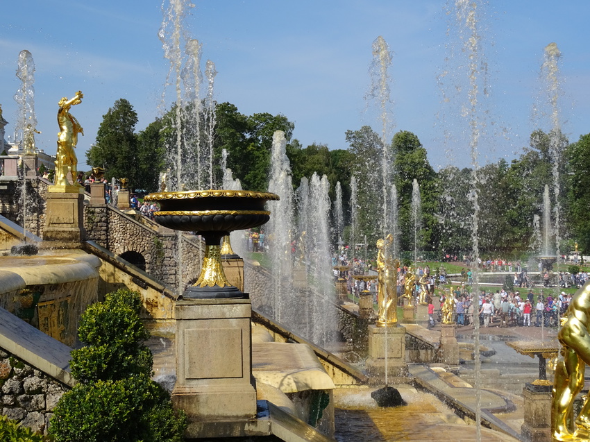 Большой фонтанный каскад