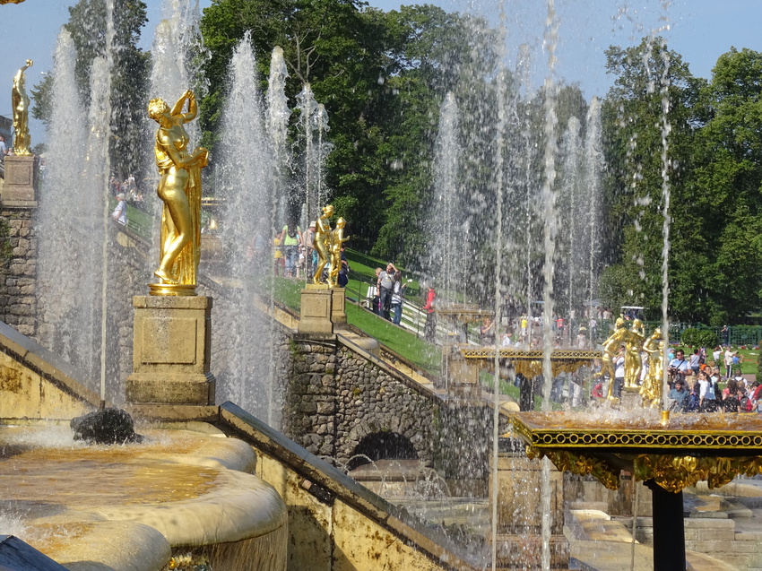 Большой фонтанный каскад