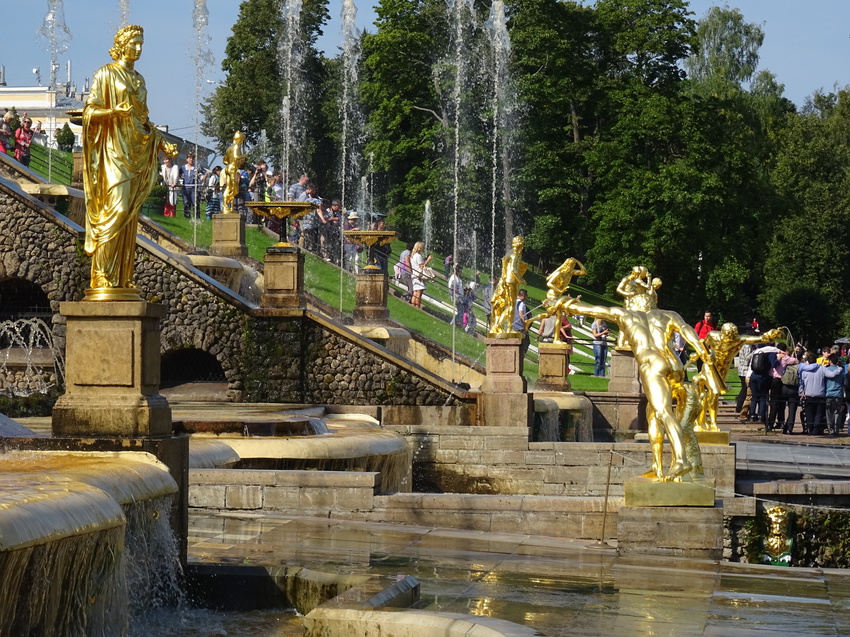 Большой фонтанный каскад