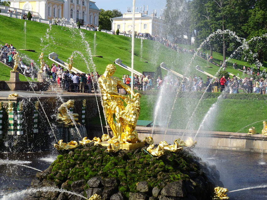 Большой фонтанный каскад