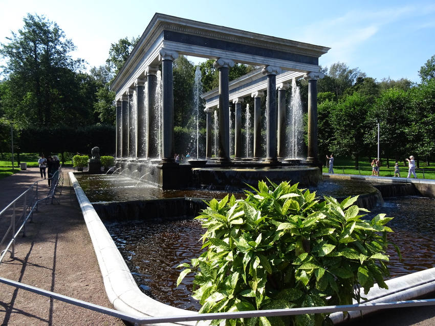 Львиный каскад