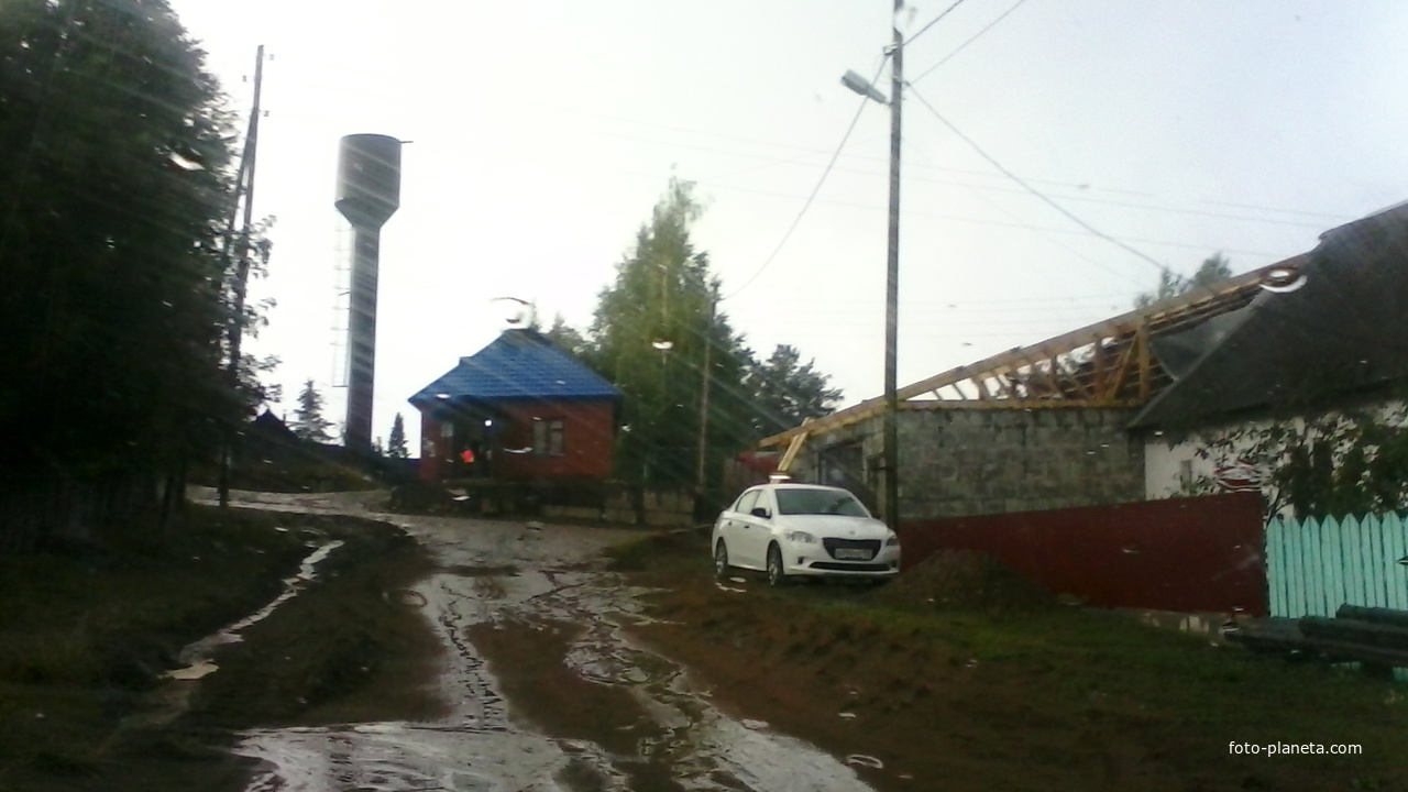 Дождь в посёлке