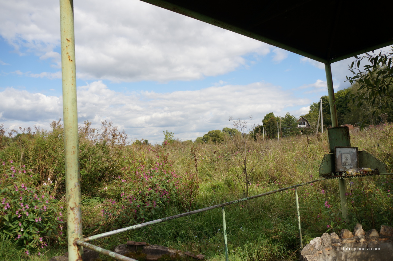 Святой источник