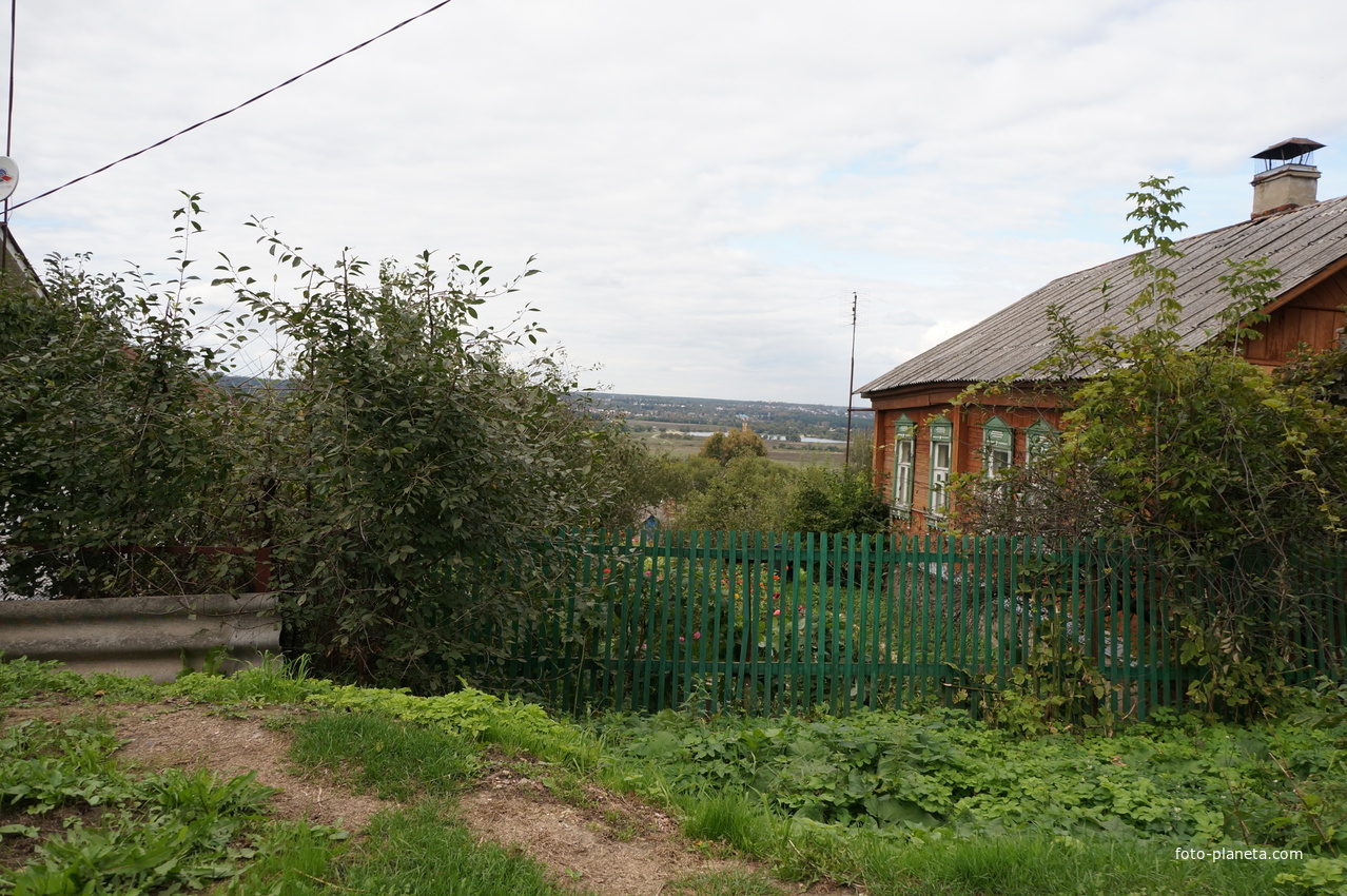 Улица Коммуны