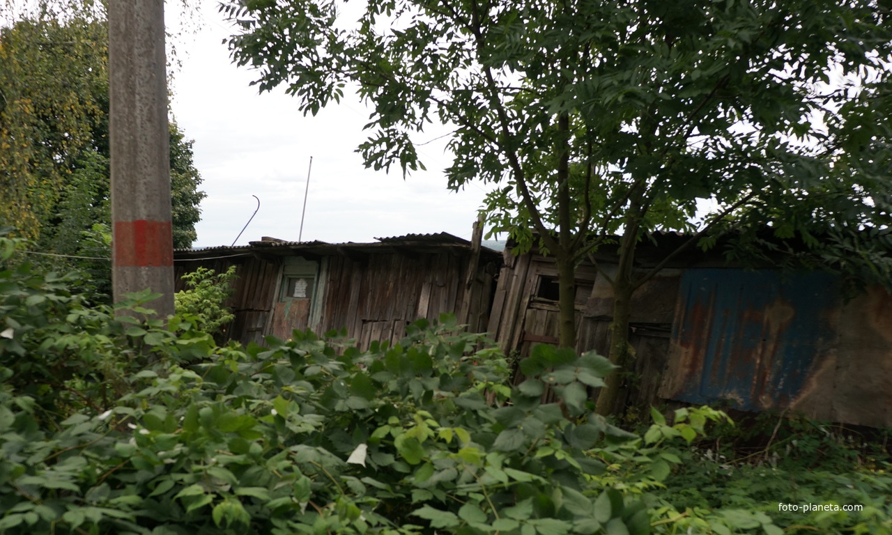 Улица Коммуны